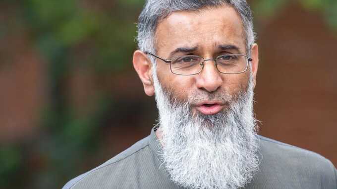 Anjem Choudary denies the charges.
