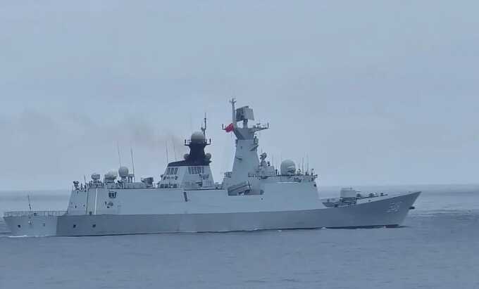A Chinese warship navigates on waters near Pengjia Islet in northern Taiwan, in this handout image released May 23, 2024. TAIWAN COAST GUARD/Handout/Reuters