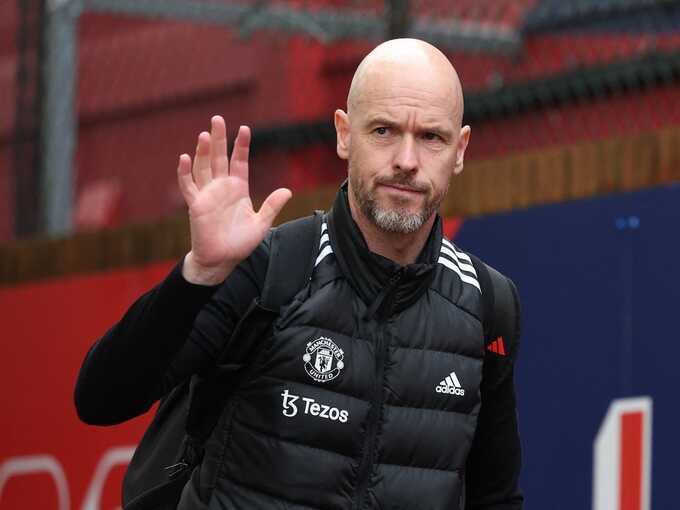 Erik ten Hag has signed a new contract with Manchester United, extending his tenure as manager until 2026