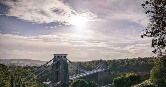 Clifton Suspension Bridge remains closed all day due to a ’police incident’