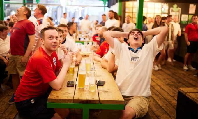 England’s pubs gear up to serve 10 million additional pints on Euros final day