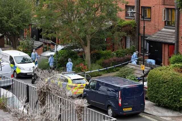 Police searched a property in Shepherd’s Bush on Friday ( Image: Guilhem Baker/LNP)