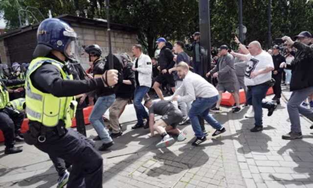 ‘Nick them quick’ approach to be used against UK rioters, minister says