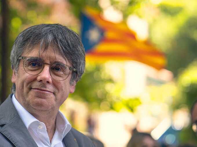 Police search for Puigdemont as a pro-union MP assumes the Catalan presidency