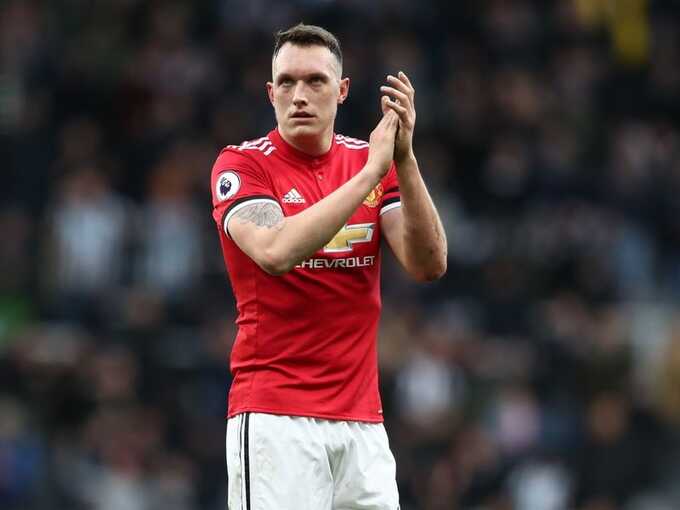 Former Manchester United star Phil Jones announces retirement at age 32