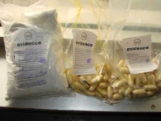 Nigeria has arrested a man for attempting to smuggle 88 drug wraps concealed in his stomach