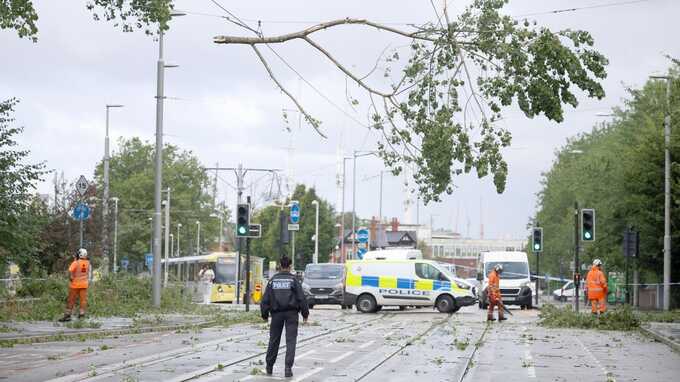 Storm Lilian leaves 63,000 homes with power issues as Leeds Festival closes stages