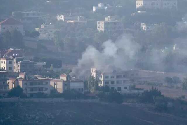 Smoke billows from an area targeted by an Israeli airstrike on the southern Lebanese village of Khiam ( Image: AFP via Getty Images)