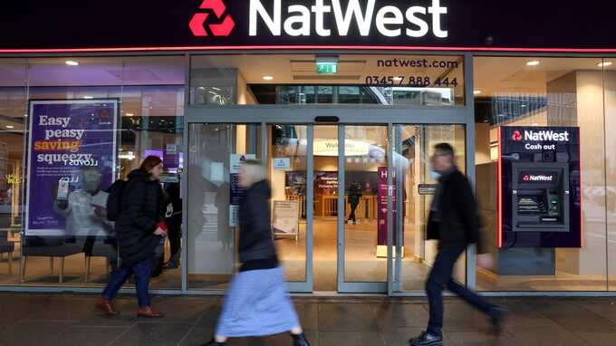 NatWest app down, leaving furious customers unable to transfer money or pay bills