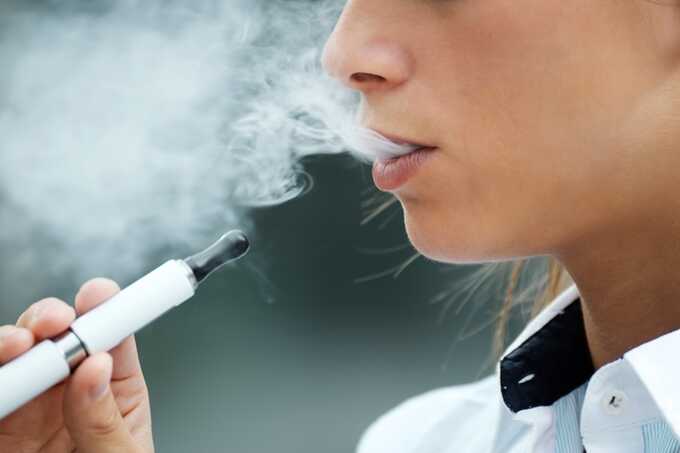 War on ‘scourge of vaping’ announced by minister as Labour intensifies plans to ban outdoor smoking