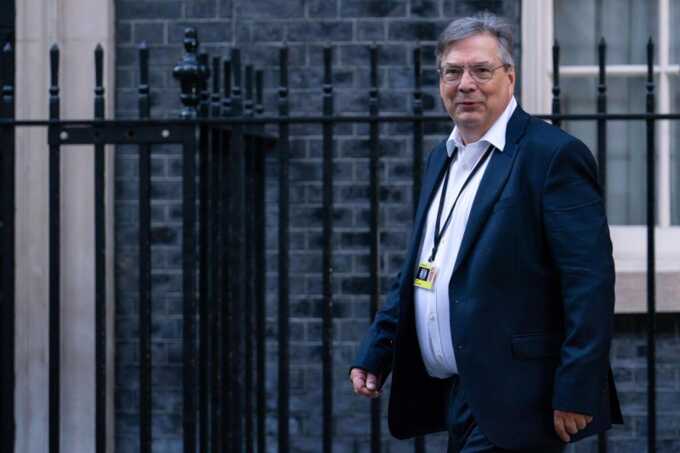 UK Conservative Party advisor lobbied for company established by Russian oligarchs