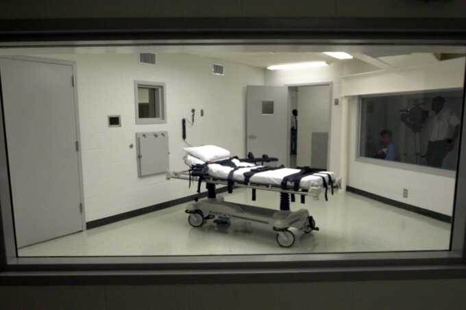 Alabama executes death row prisoner using nitrogen gas