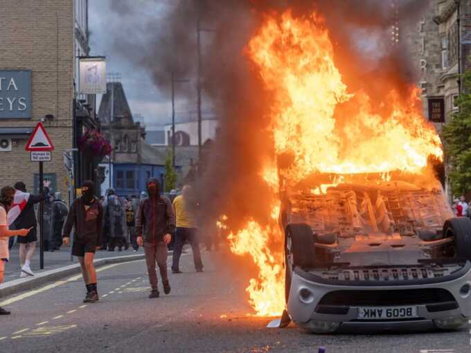 First person to admit UK riot charge jailed for over four years after unrest in Sunderland