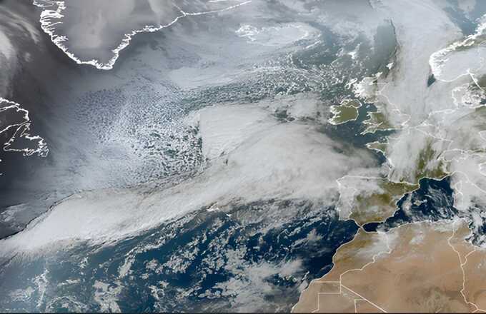 Storm Ashley expected to strengthen into a Category 3 cyclone, with maps showing Britain bracing for 110mph winds