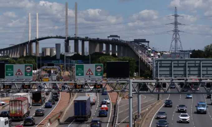 Drivers mistakenly issued £4 million in fines at Dartford Crossing