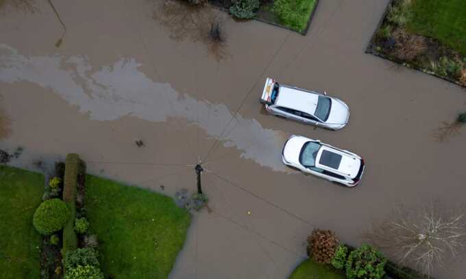 Floods lead to major incident being declared in Manchester