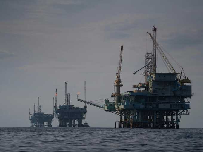 Biden prohibits offshore drilling across vast US area