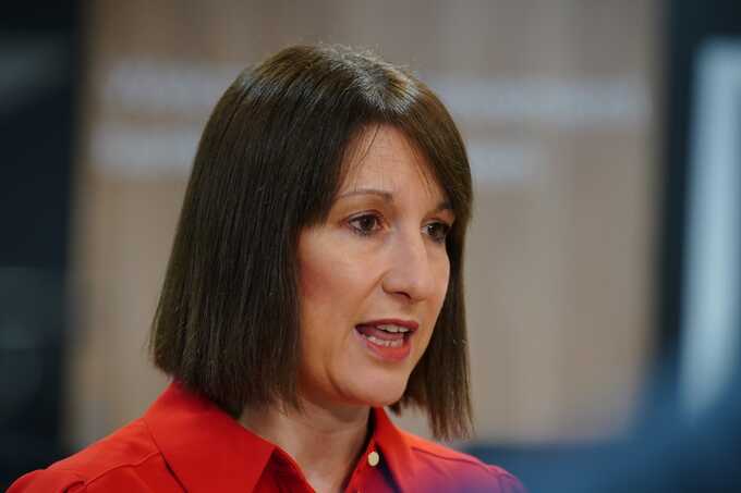 Rachel Reeves to cut billions from welfare budget to balance books