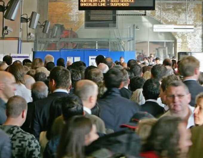 London Waterloo platforms evacuated due to fan heater alarm