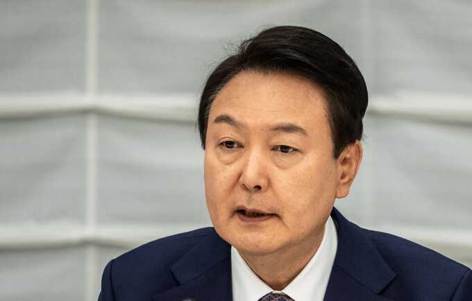 South Korean President Yoon Suk Yeol arrested after martial law ’coup attempt’