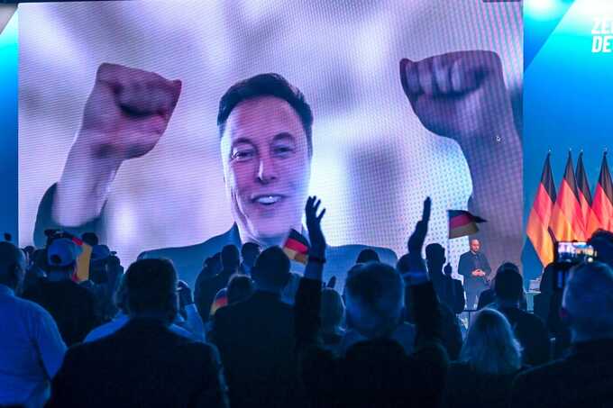 Elon Musk unexpectedly attends AfD event in eastern Germany