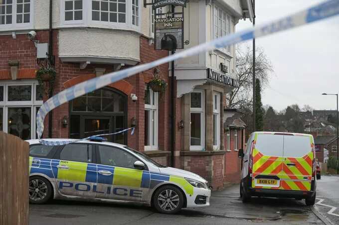 Wetherspoon pub landlady stabbed in triple stabbing as police swarm the venue