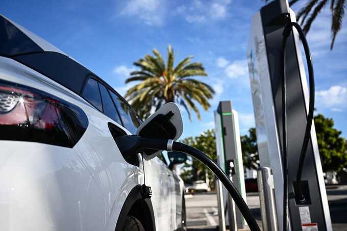 Trump administration halts $5bn electric vehicle charging initiative