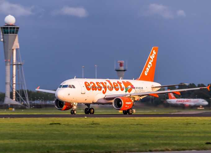 EasyJet pilot collapses during flight from Egypt to Manchester