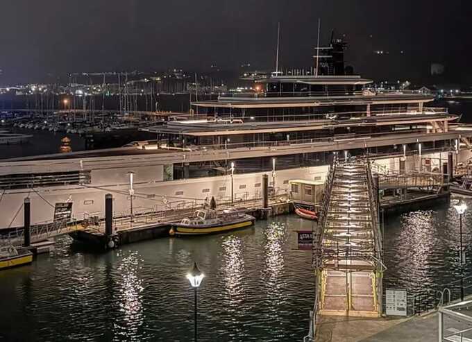 Billionaire’s £200m superyacht observed in UK city with incredible luxury item