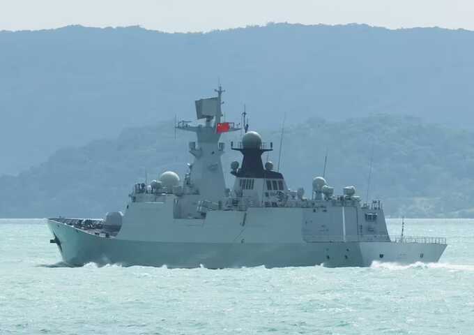 Chinese warships and helicopters spotted close to Australia