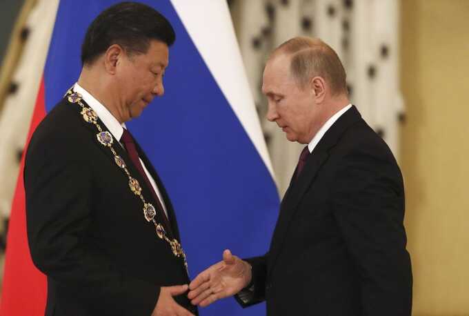 Russia, China eye vulnerable ex-US officials for intelligence leaks