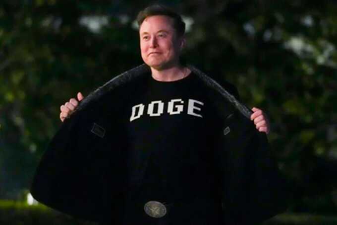 Elon Musk loses £102 billion in 2025 as Tesla stocks plummet