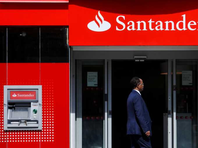 Santander announces closure of 95 branches in the UK