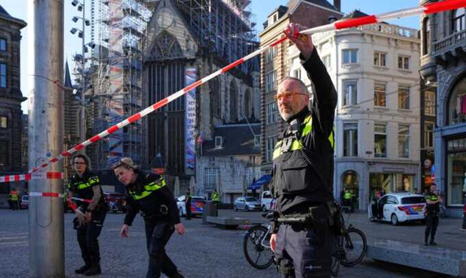 Bloodshed in Amsterdam: Knife attack near Dam Square leaves five wounded