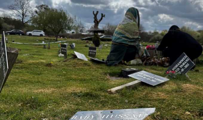 UK police confirm Islamophobic hate crime after 85 Muslim graves desecrated