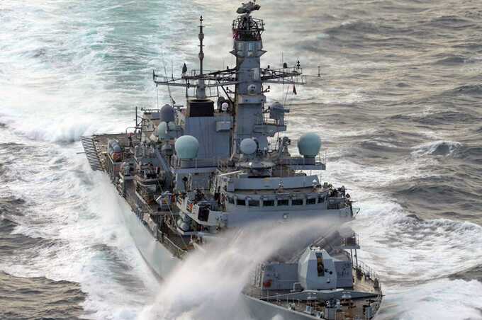 Royal Navy scrambles HMS St Albans to escort Russian warship from UK waters