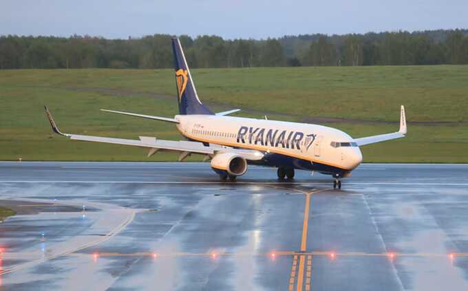 False threat: bomb alert on Ryanair flight shuts down runway in Belgium