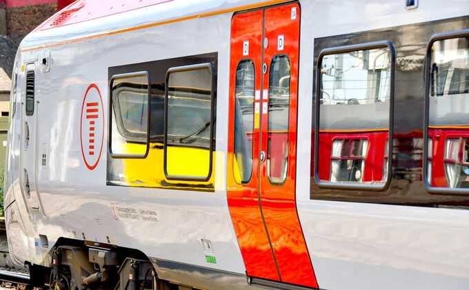 Train collides with tractor in Herefordshire: six injured