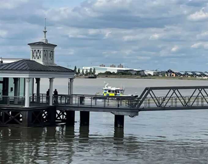 Two children fall into Thames in Gravesend: boy rescued, girl still missing