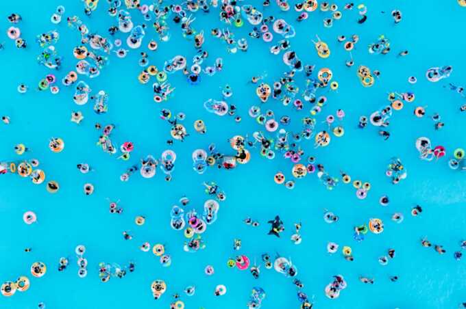 Mass sexual harassment at swimming pool in Germany: eight girls assaulted