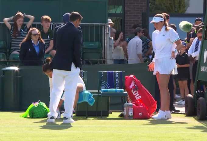 Jelena Ostapenko looked perplexed as she was spoken to by the umpire(Image: Eurosport)