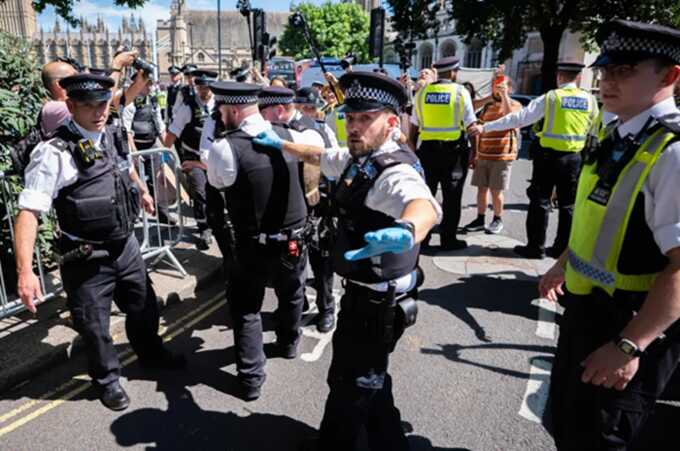 Security forces break up protests: Dozens arrested over pro-Palestine Action slogans