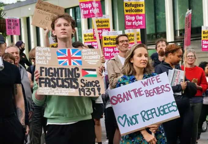 Violence breaks out at Canary Wharf migrant hotel protest: officer attacked