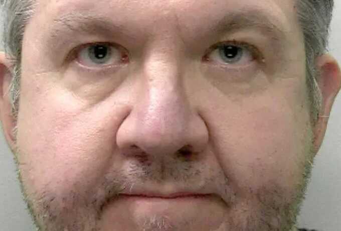 Vascular surgeon deliberately damages legs for amputation, receives prison sentence