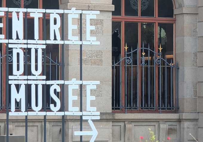 French museum hit by nighttime raid: €9.5m treasures taken
