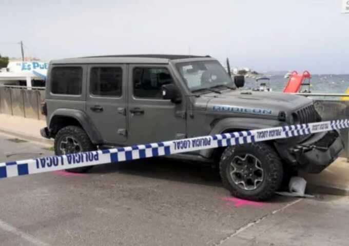 Irish driver arrested after fatal beachfront crash in Ibiza: one dead