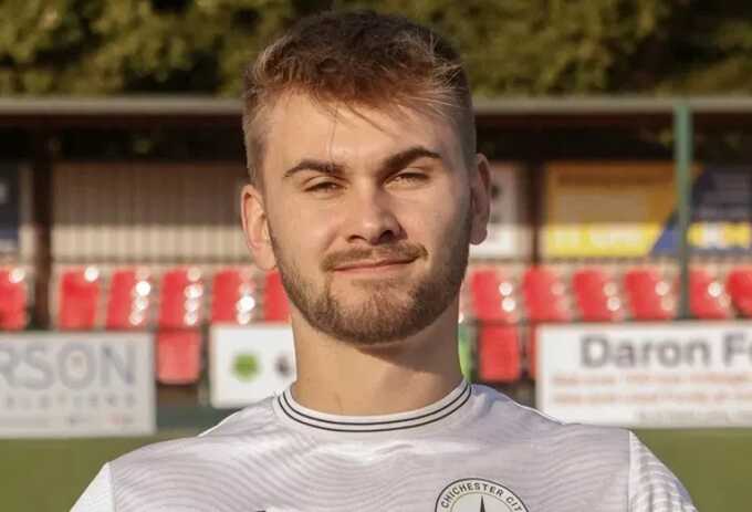 Chichester City confirm tragic death of young forward Billy Vigar
