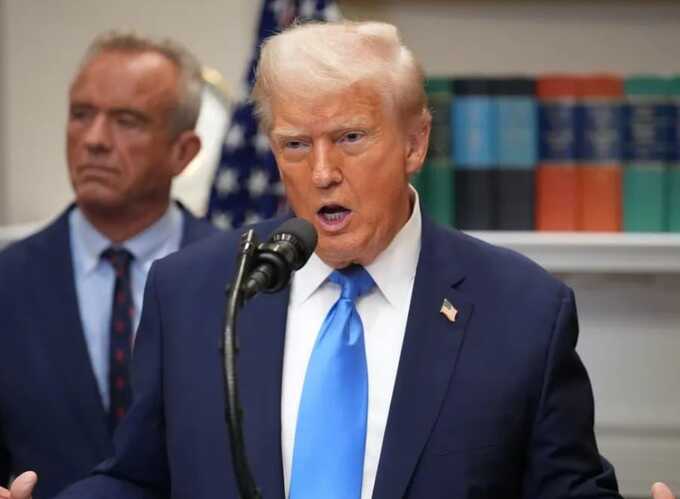 Trump announces 100% tariff on drug imports unless firms build in US