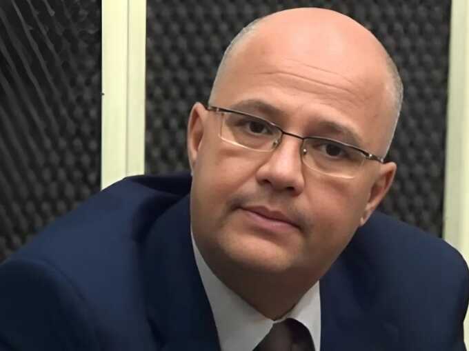 Former Algerian minister sentenced to seven years for public fund fraud