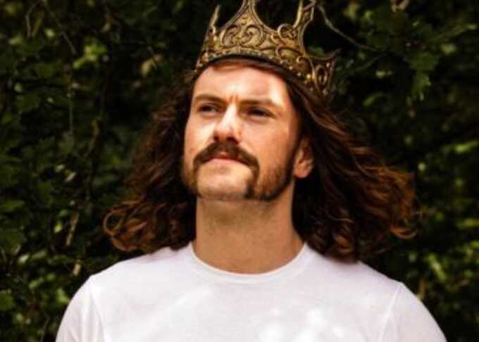 Satanist actor found guilty of possessing extreme right-wing material